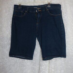 Hydrant Co. ladies shorts size 12 dark wash